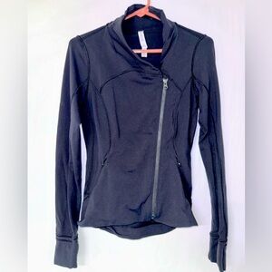 Lululemon asymmetrical zip jacket in black size 6